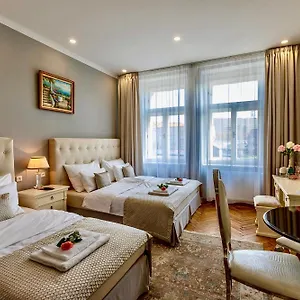 vizitați hotelul