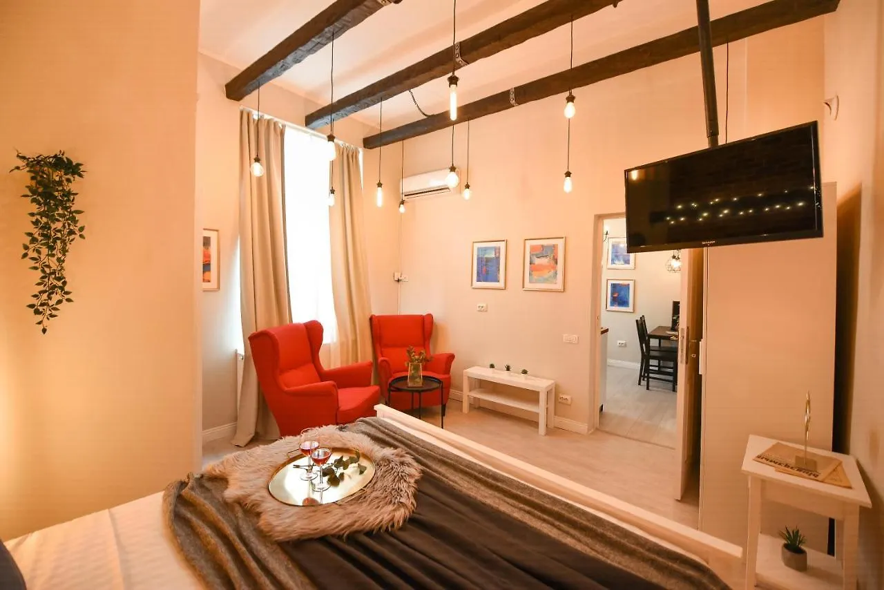 Апартаменты Gingerbread. Central Studio Near Sanador Hospital Бухарест