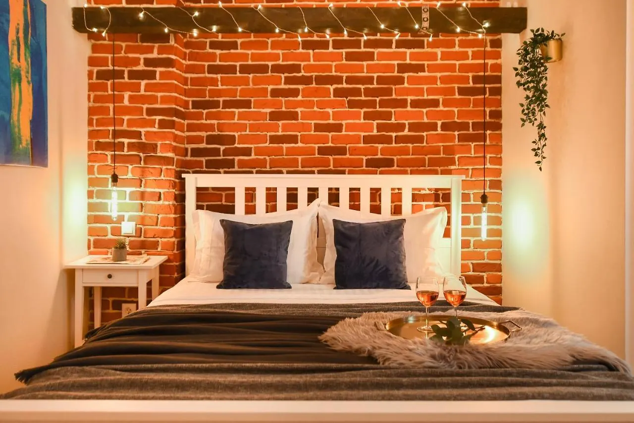 Апартаменты Gingerbread. Central Studio Near Sanador Hospital Бухарест